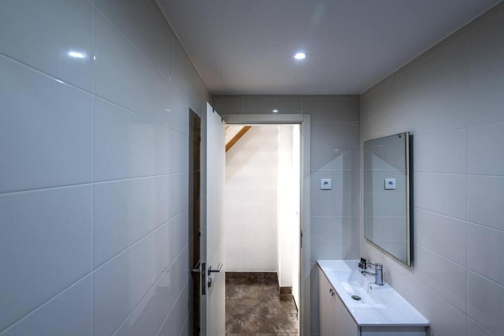 Cozy Ground Floor With Ac And Loft Bedroom *